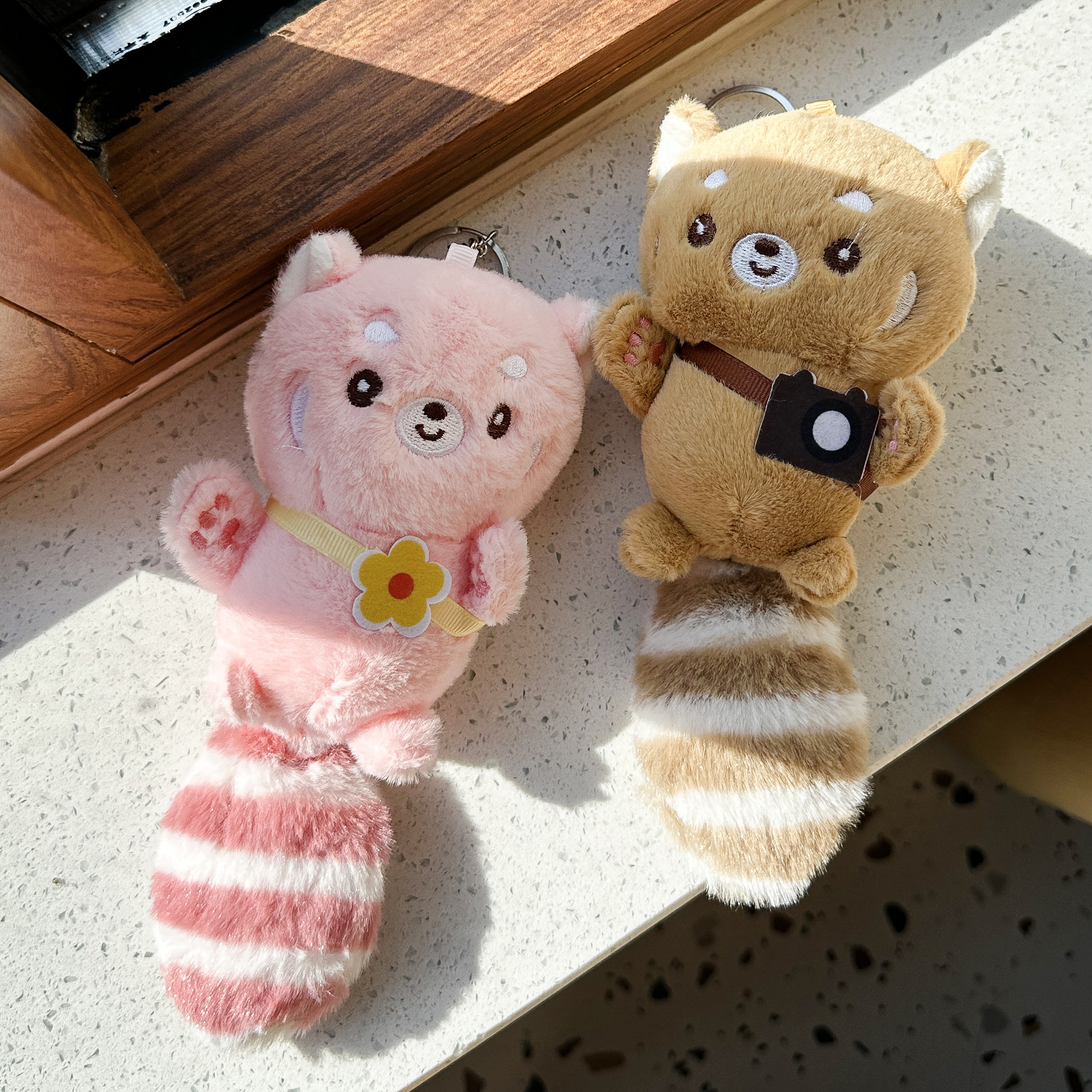 Cross-border bestsellers: Cute cartoon big-tail raccoon pendants, bags, keychains, plush pendants, ornaments, toys pic 2