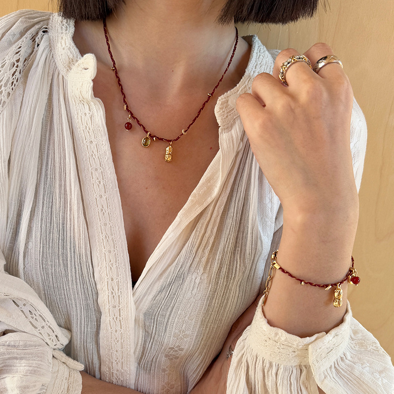 精致手作天然玉石红玛瑙编绳项链叠戴幸运硬币花生金色红绳手链女详情11