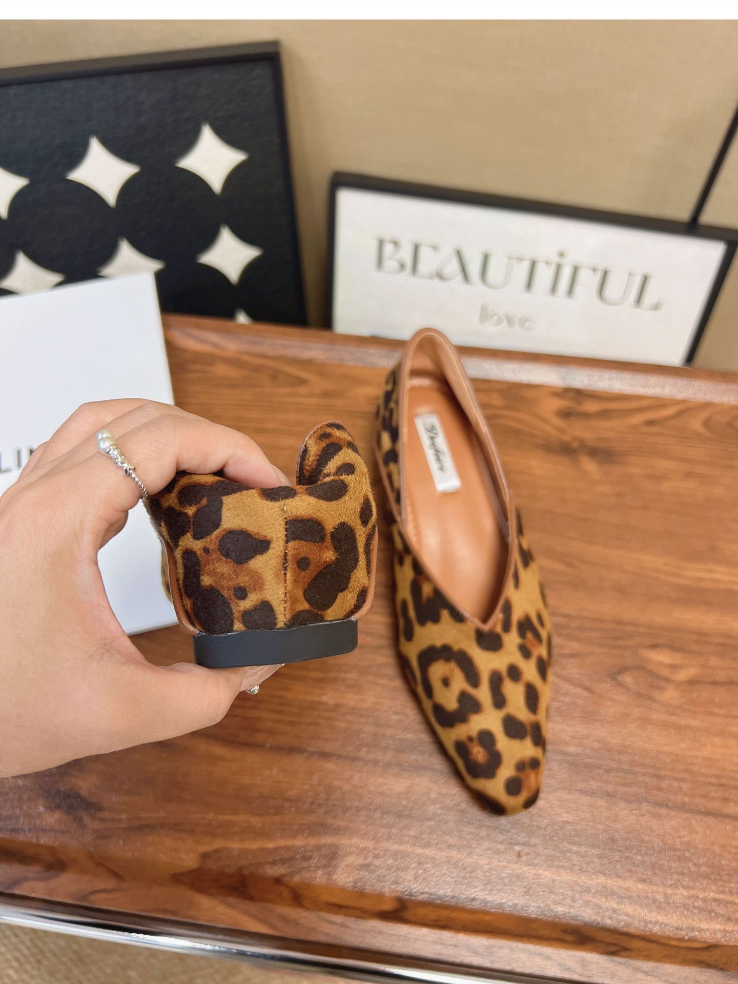 Pointed-toe leopard print insole height-increasing single shoes for women in autumn and winter, suede French commuter two-in-one flat single shoes, ladle shoes, grandma shoes pic 10