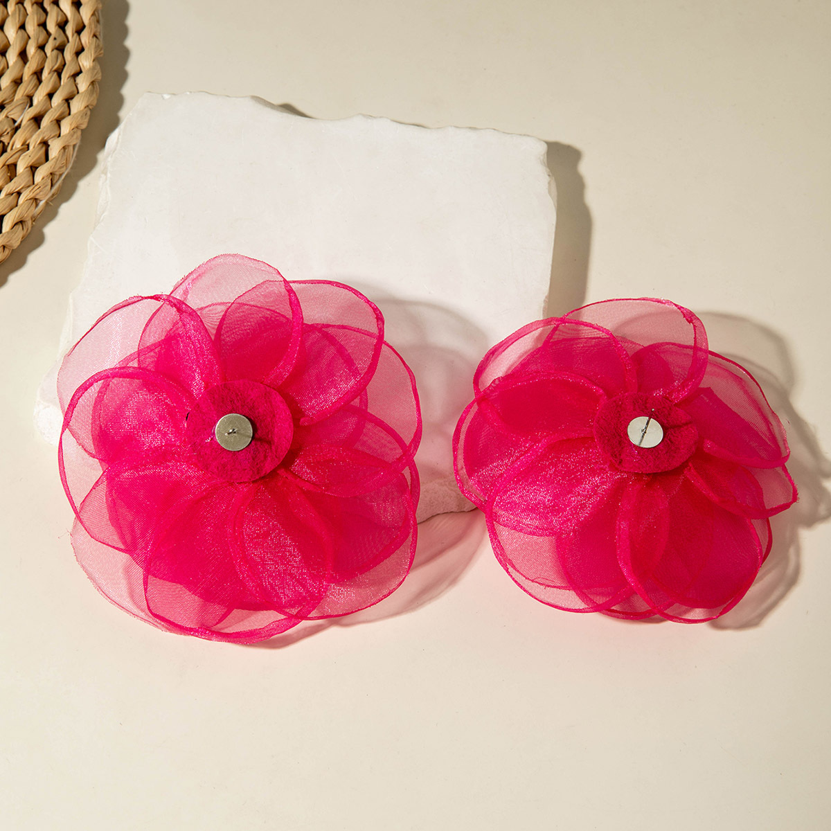 欧美跨境饰品时尚不规则立体花朵设计耳饰夸张彩色烤漆花瓣耳环详情54