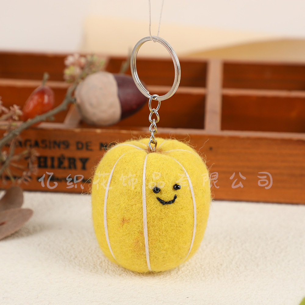 尼泊尔手工羊毛毡成品蔬菜水果面包挂饰萝卜钥匙包挂饰品挂件配饰详情29