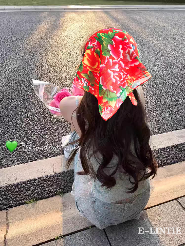 东北大花包头巾女夏秋季西藏川西旅游穿搭田园风装饰三角丝巾发带详情2