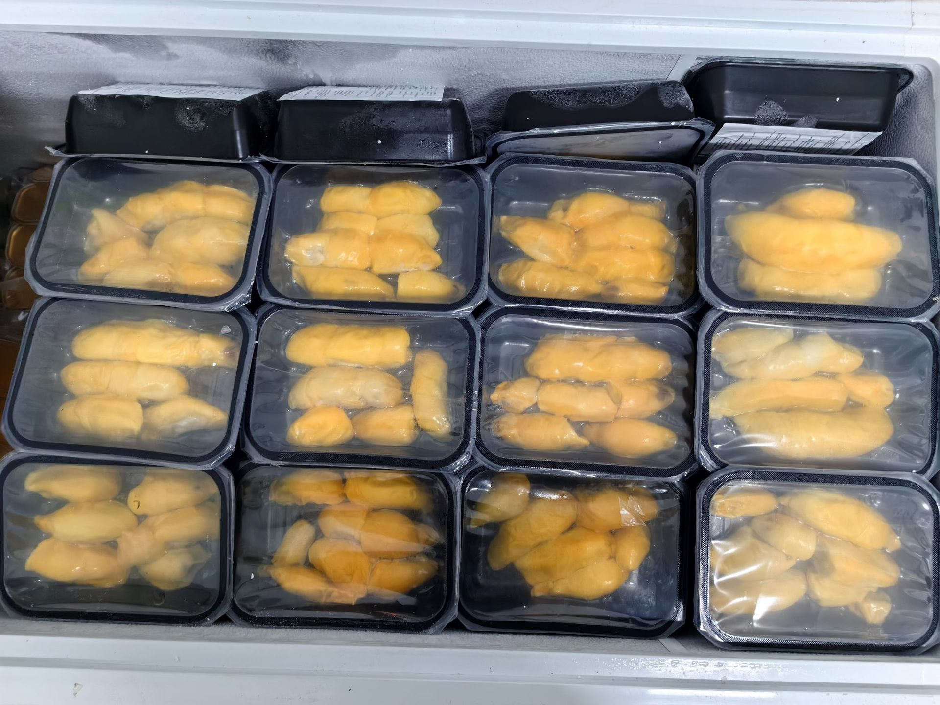 Premium Malaysian d197 Musang King durian pulp, original seasonal, 400g net weight, frozen and fresh-locked in box pic 1