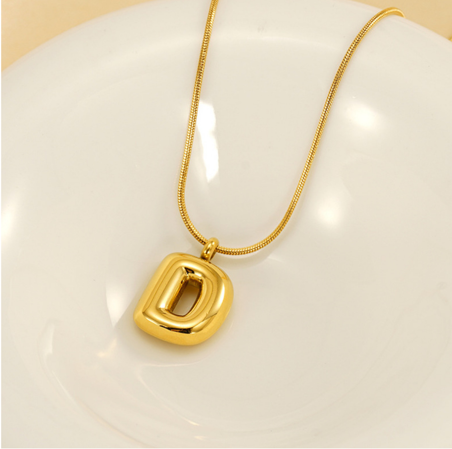 Cross-border best-selling bubble 26-letter smooth pendant necklace, a niche and versatile gold-plated titanium steel necklace accessory pic 23
