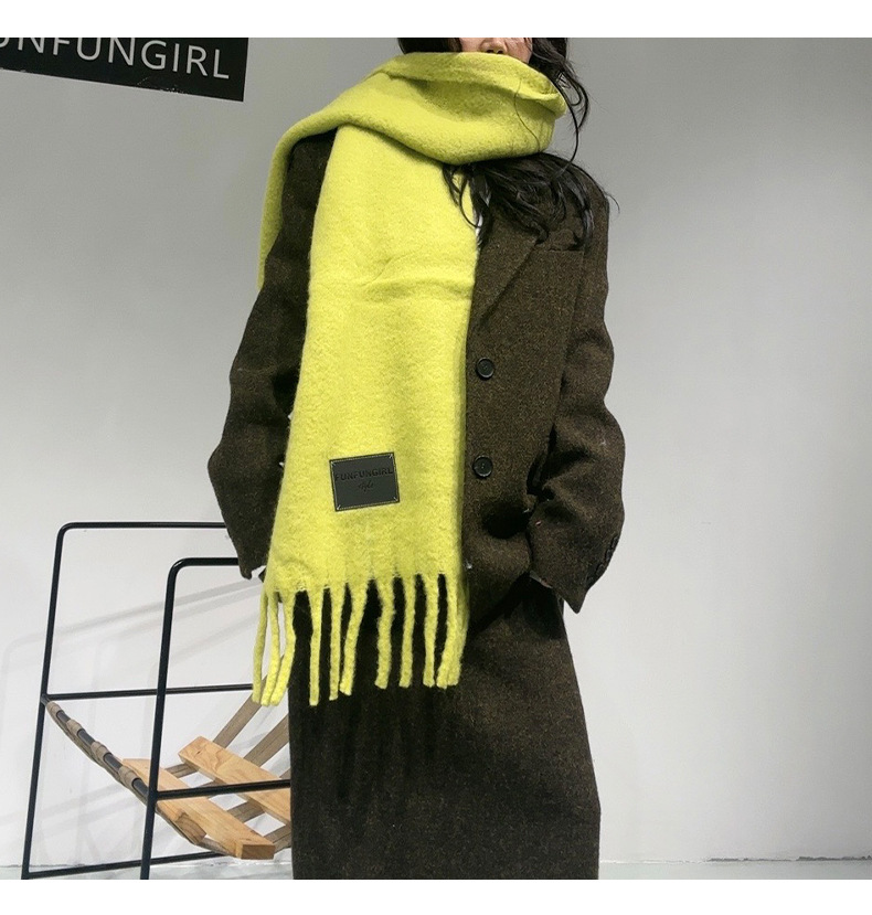 Autumn and winter Ankela Red Wool Scarf for women, new solid color thickened warm scarf, high-end, simple and versatile shawl pic 10