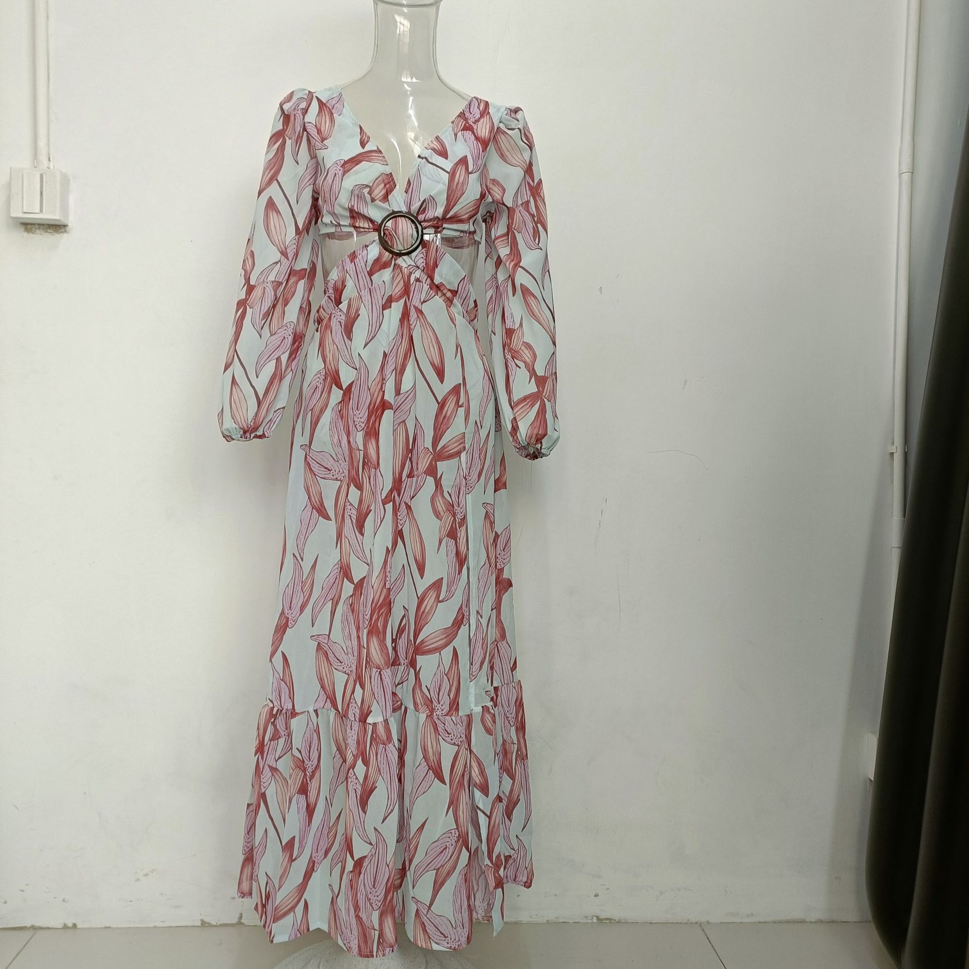 Lantern long-sleeved V-neck slit dress pic 10