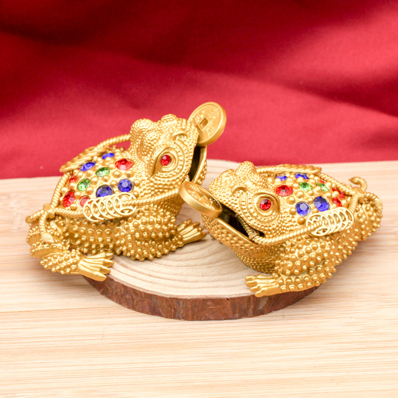 三足金蟾彩钻镂空沙金金蟾摆件客厅茶宠开业礼品家居创意小摆国潮详情6