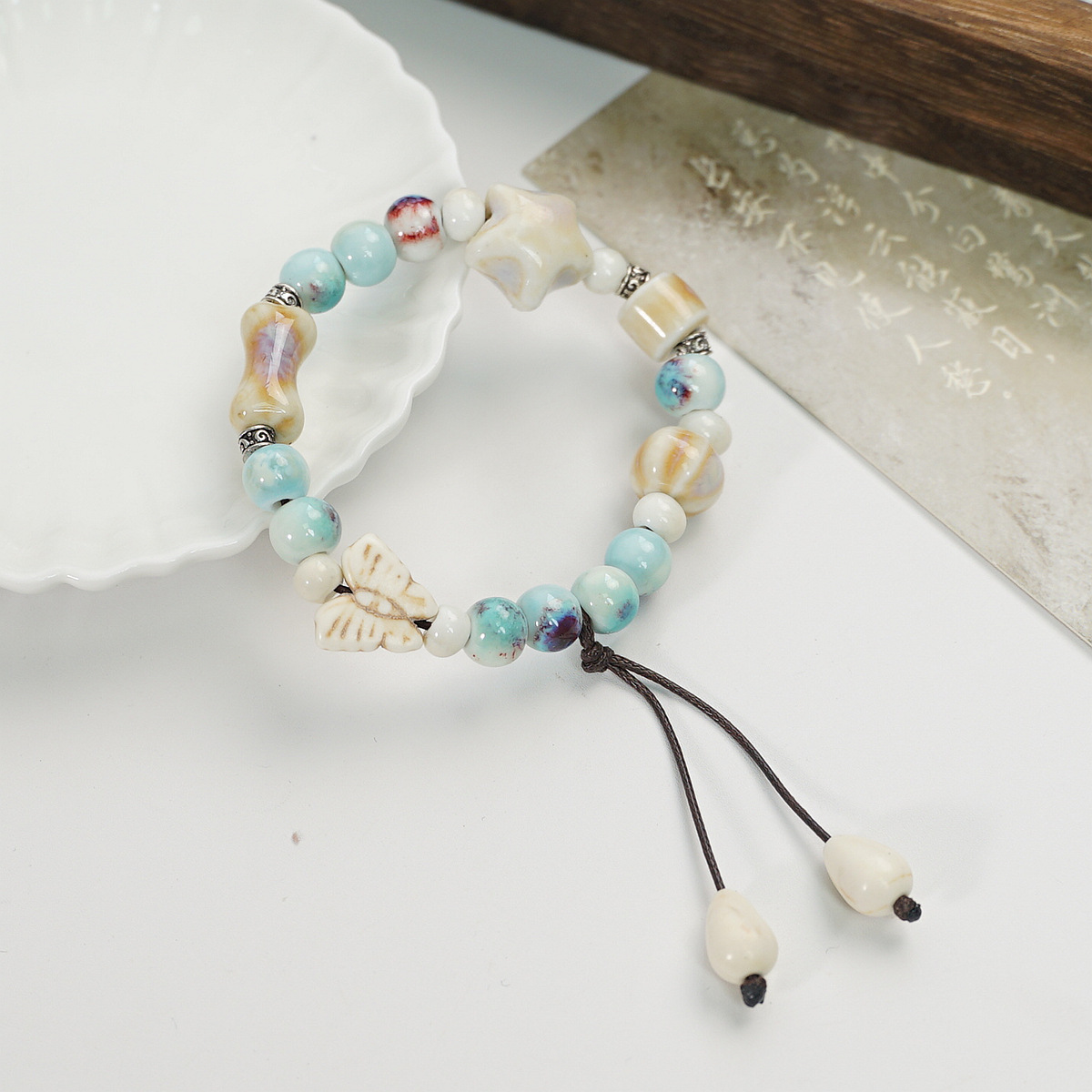 The popular Jingdezhen ceramic handcrafted beaded bracelet of the same style on Xiaohongshu is versatile and does not fade. Wholesale of bracelet accessories pic 6