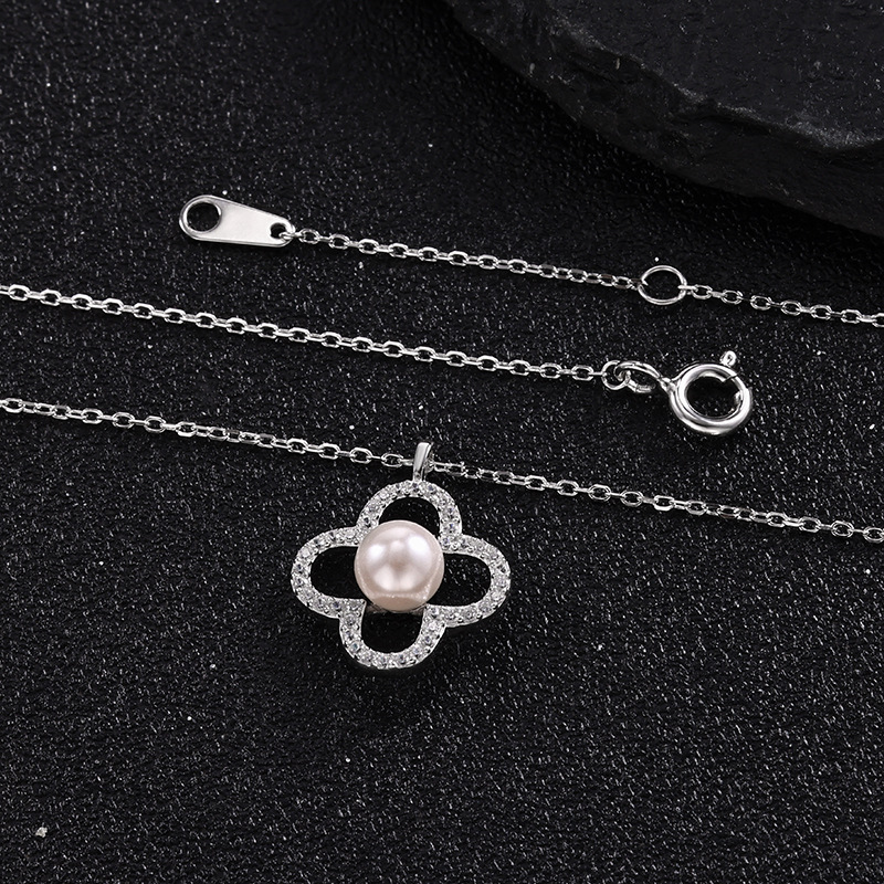 Zhuoheng Zhenxuan s925 Pure Silver Clover Necklace with micro-inlaid zircon, exquisite and compact design, fashionable little dress necklace for women pic 18