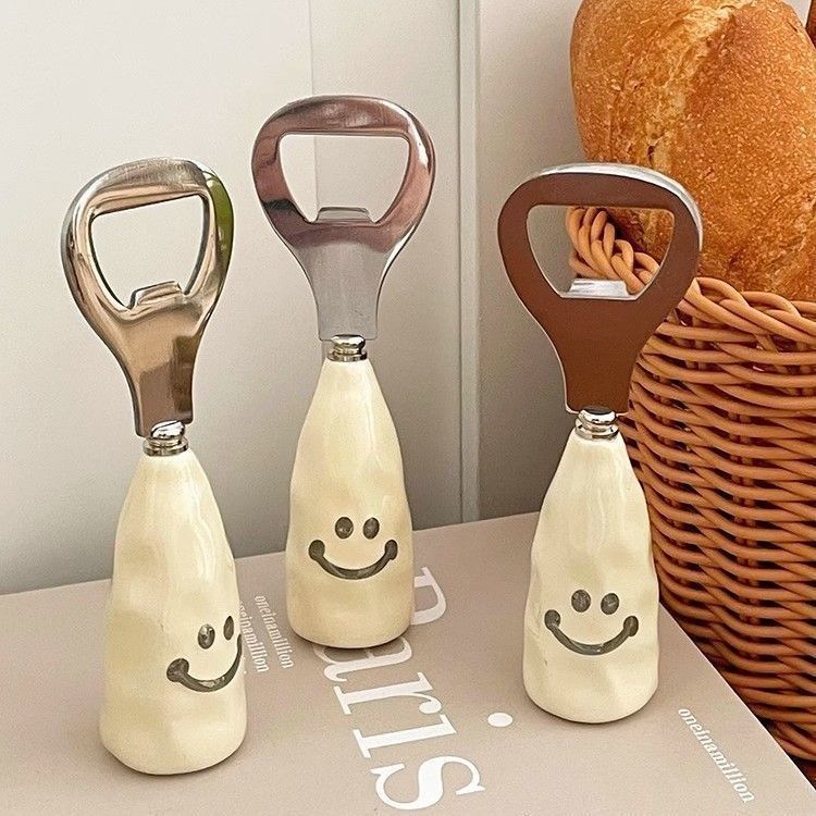 可爱笑脸啤酒开瓶器塑料柄仿陶瓷柄可站立酒瓶起子创意不锈钢开盖详情1