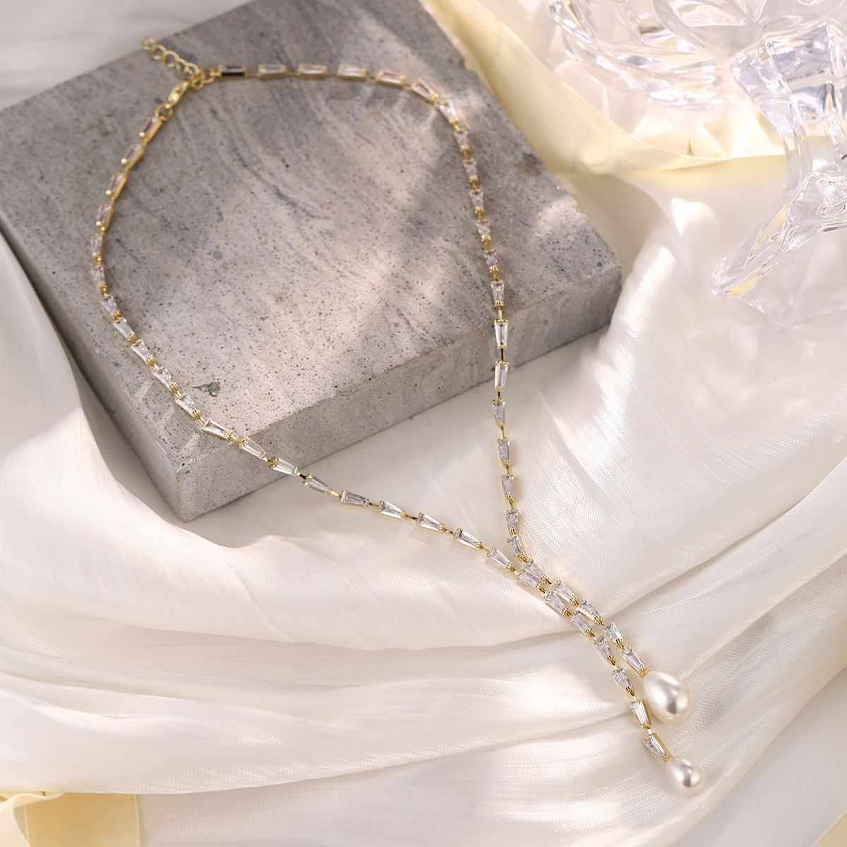 New pearl quality thick chain irregular texture tassel long bone chain necklace, high-end fashion clothing and accessories manufacturer wholesale pic 24