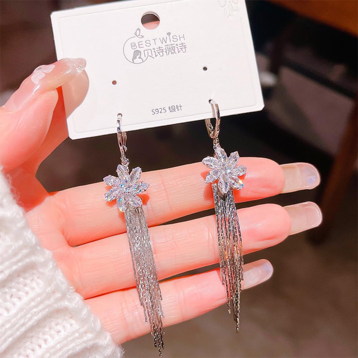 【流苏】精致超仙气质显脸瘦长款锆石耳环 银针韩版高级感耳钉饰详情35