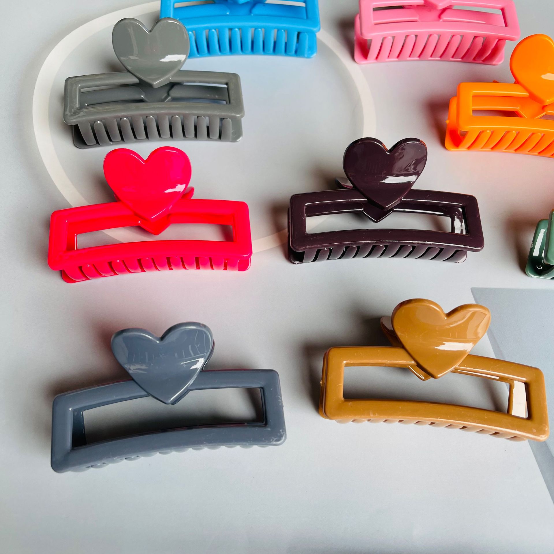【 Zone 1-12 】7003 heart-shaped Square Hairpin 12/ pack 1200/ box Large heart-shaped square hairpin 1 yuan 2 yuan Store Supply Heart-shaped hair clip Back head bun Hairpin clip clip Hair accessory batch pic 8