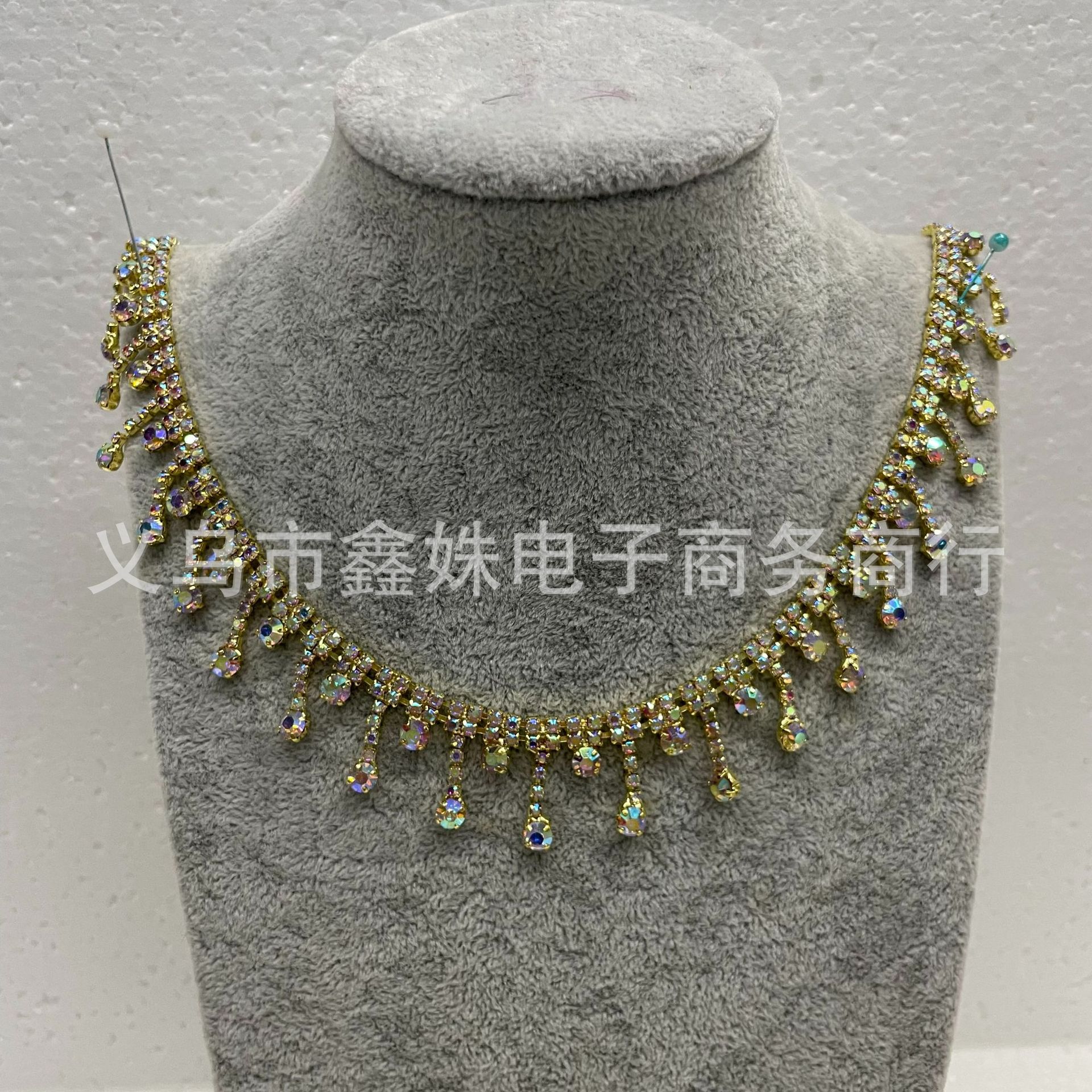 Cross-border best-selling double-row irregular water diamond tassel chains, glass bead diamond chains, clothing accessories, shoes and boots, decorative items and accessories pic 8