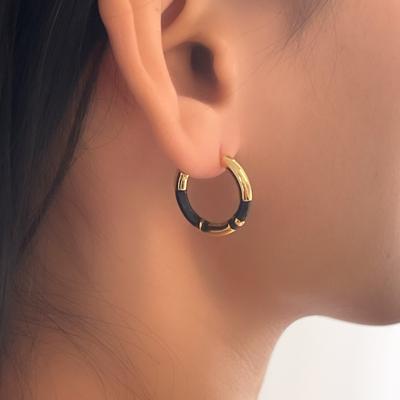 C形珐琅圈圈拼接耳环女法式轻奢小众设计感复古气质银针撞色耳圈详情27