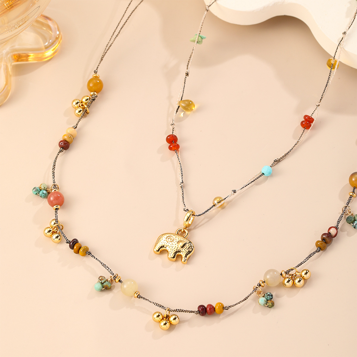 Nasha European and American cross-border long necklace for women, light luxury, niche, non-fading, tiger eye beaded mother-of-pearl sweater chain, long style pic 9