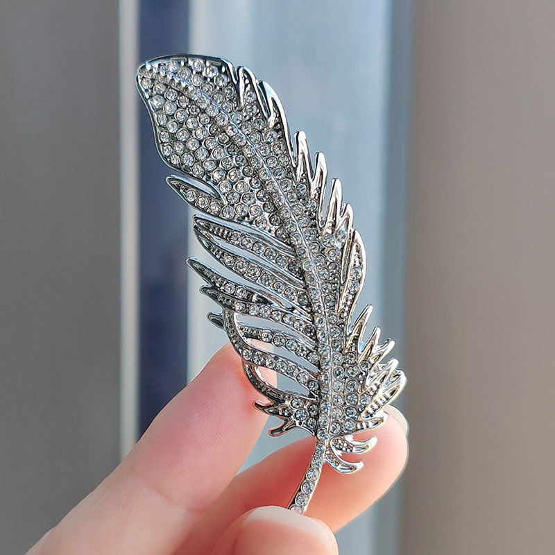 European and American style, full diamond feather brooch, elegant and exquisite brooch, simple and fashionable brooch, retro suit with accessories pic 6