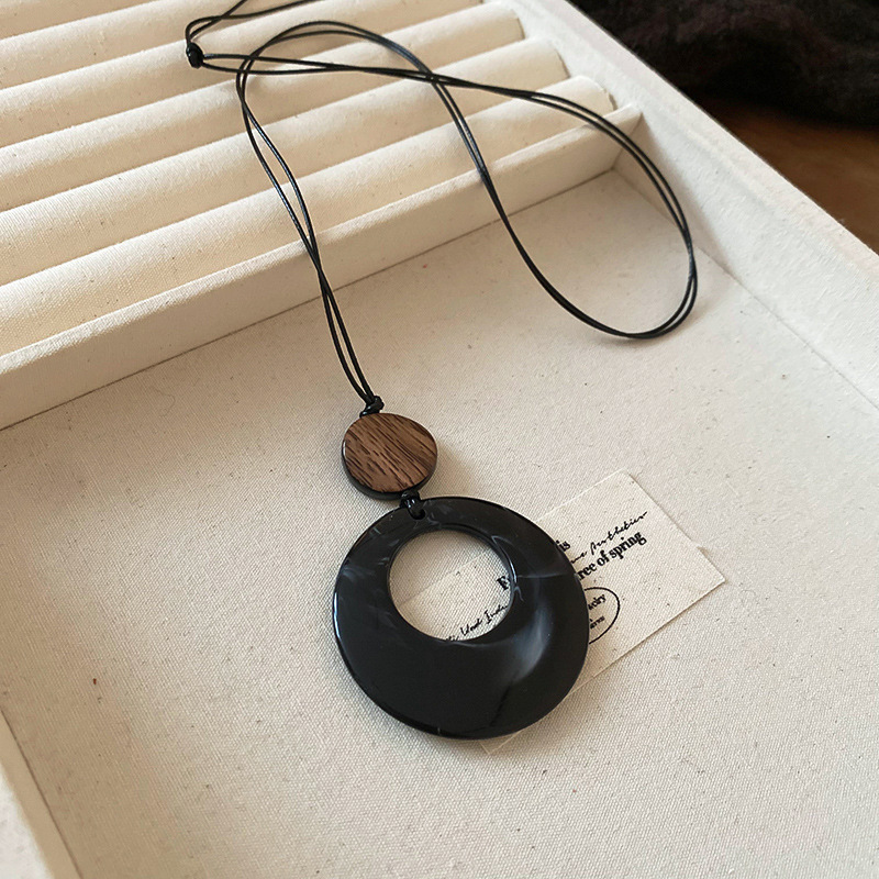 Maillard retro necklace for women, a new and niche Korean-style sweater chain, a fashionable autumn and winter versatile and high-end necklace for wholesale pic 39