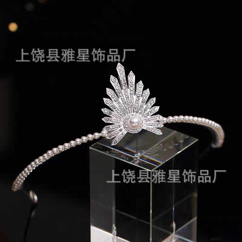 New makeup and styling decorative paintings, makeup school classroom murals, bride makeup promotional posters, makeup and styling pic 3