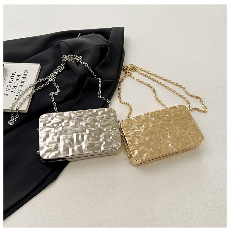 晚宴包金属2024夏季新款盒子女包链条单肩斜挎包褶皱跨镜女手机包详情88