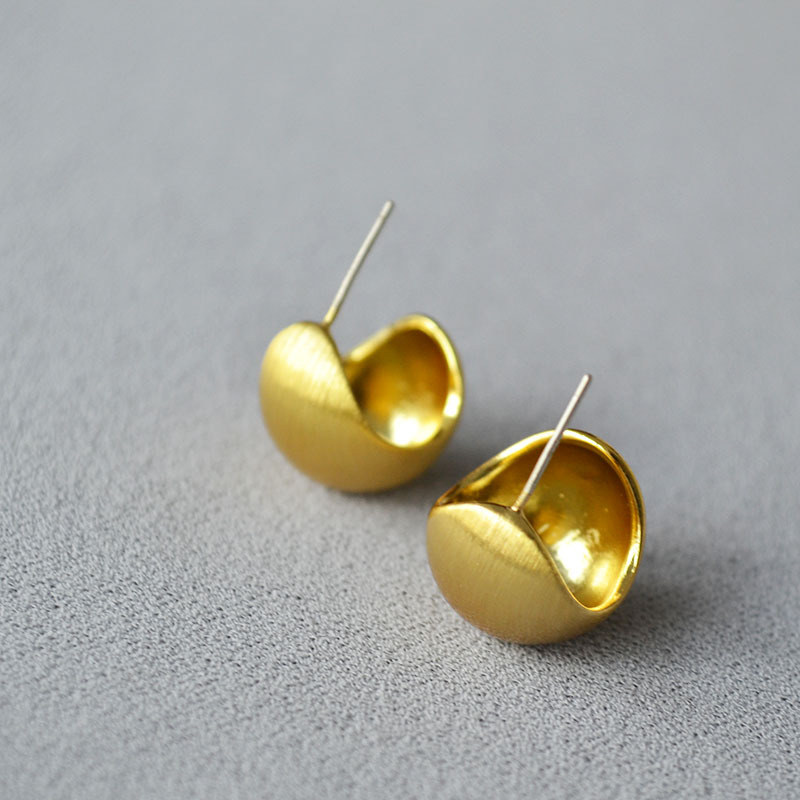 欧美小众设计黄铜空心半球拉丝镀金镀银ins高级感925银针耳钉耳饰详情7