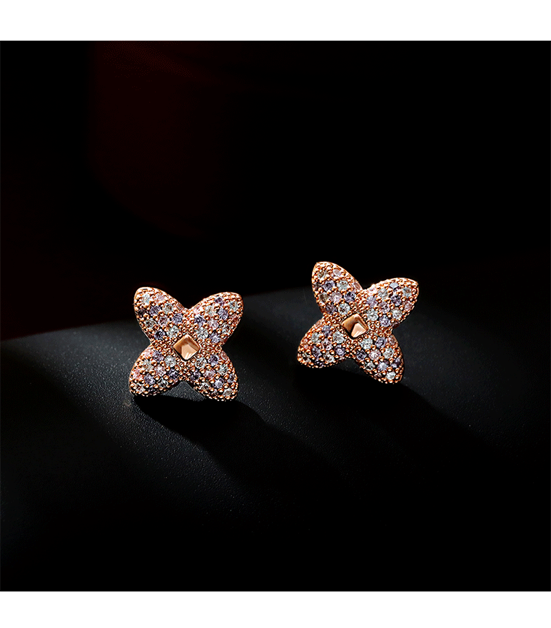 Hyacinth925 agujas de plata atmosférico premium sense ligeros pendientes de lujo de alta calidad circonitas micro incrustaciones triples flores de cuatro hojas pendientes mujer pic 2