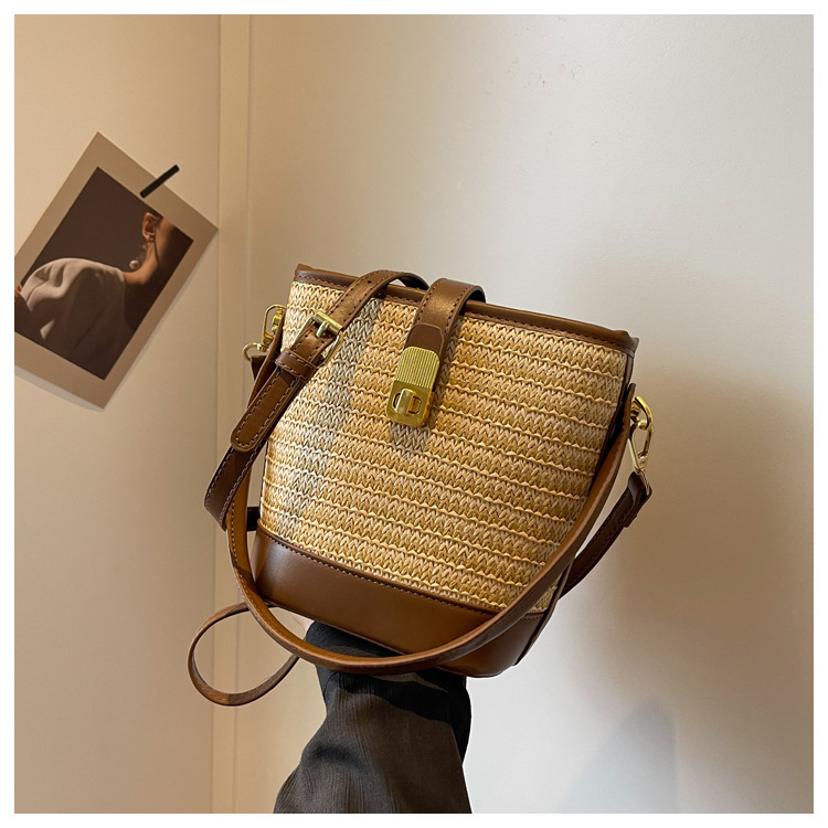 This 2023 new, niche design crossbody bag for women is a versatile and high-end hand-held bucket bag for summer pic 10