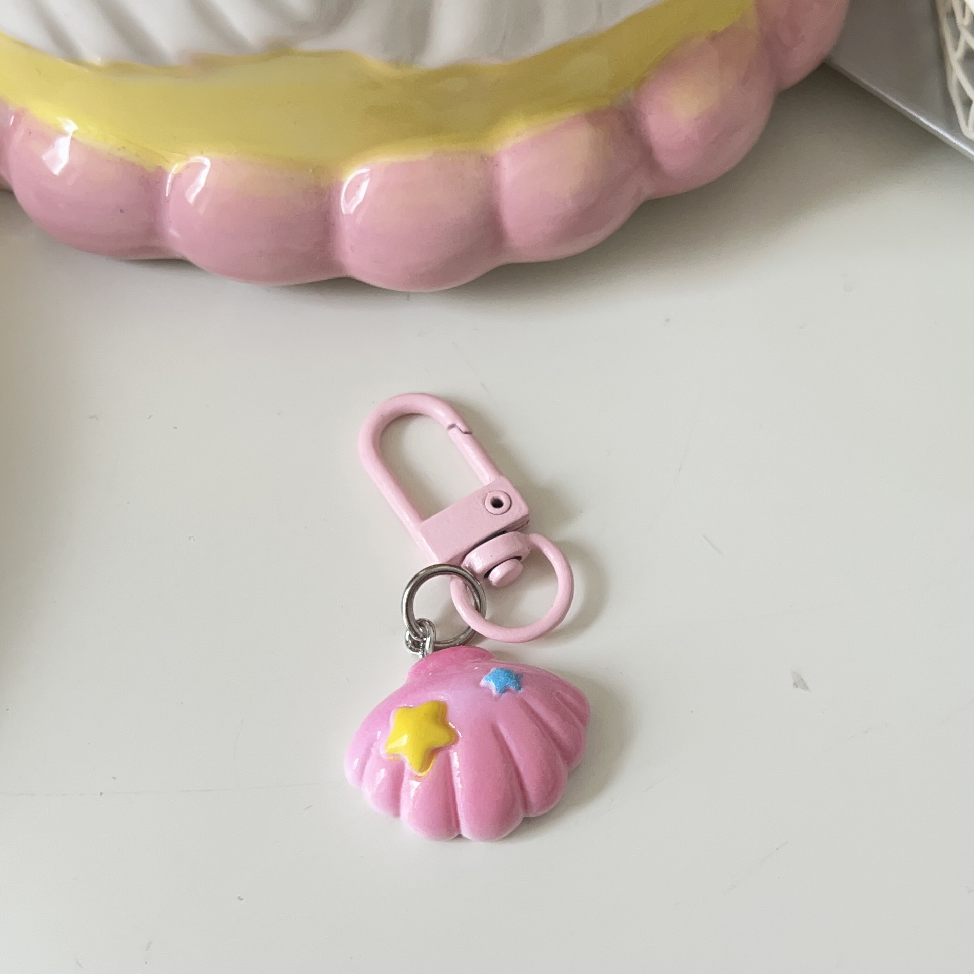 Pink and tender Marine animal keychains, cute cartoon dolphin shell pendants, ins soft and adorable starfish and jellyfish accessories pic 8