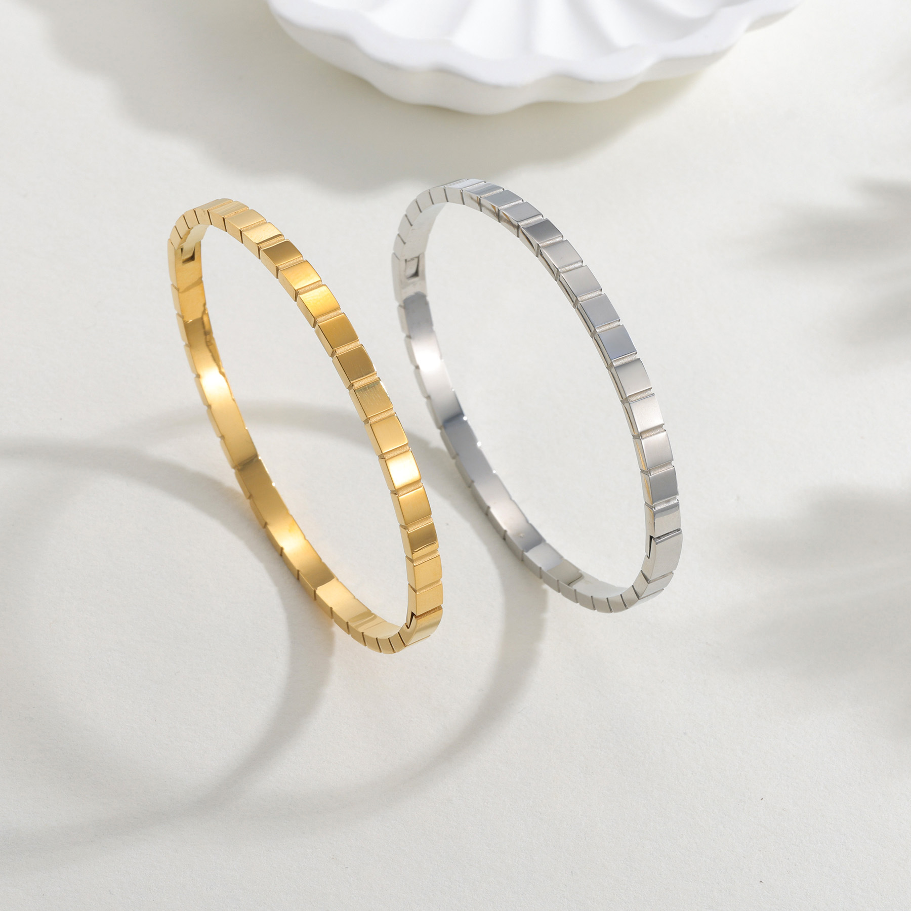 Wholesale of 4MM square, round, personalized and simple stainless steel and titanium 304 bracelets that are the same style as those of European and American Instagram influencers pic 3