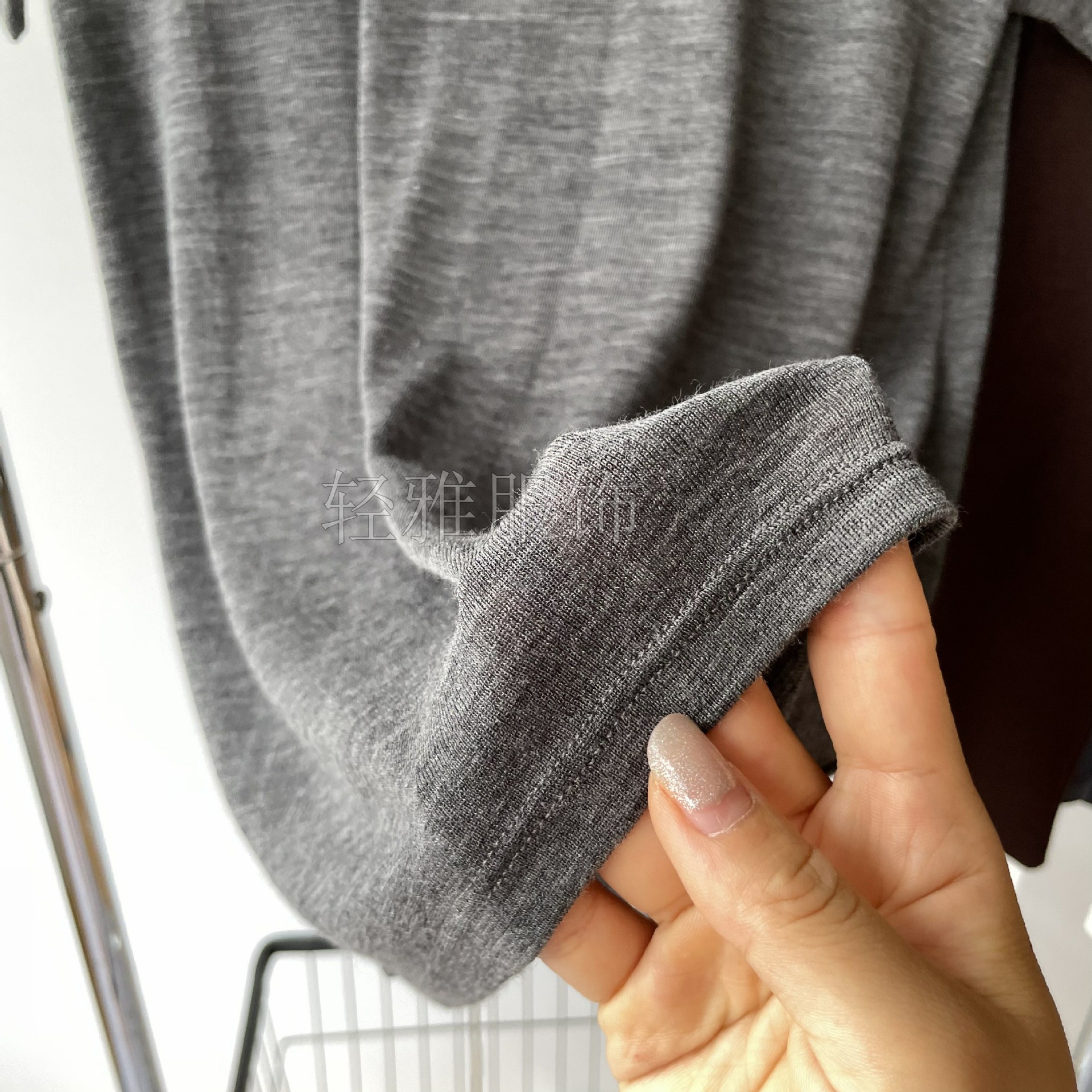 Sweat-wicking and breathable 100 pieces of Australian Merino wool! Round-neck, light, comfortable, slimming, versatile short-sleeved T-shirt for women pic 7