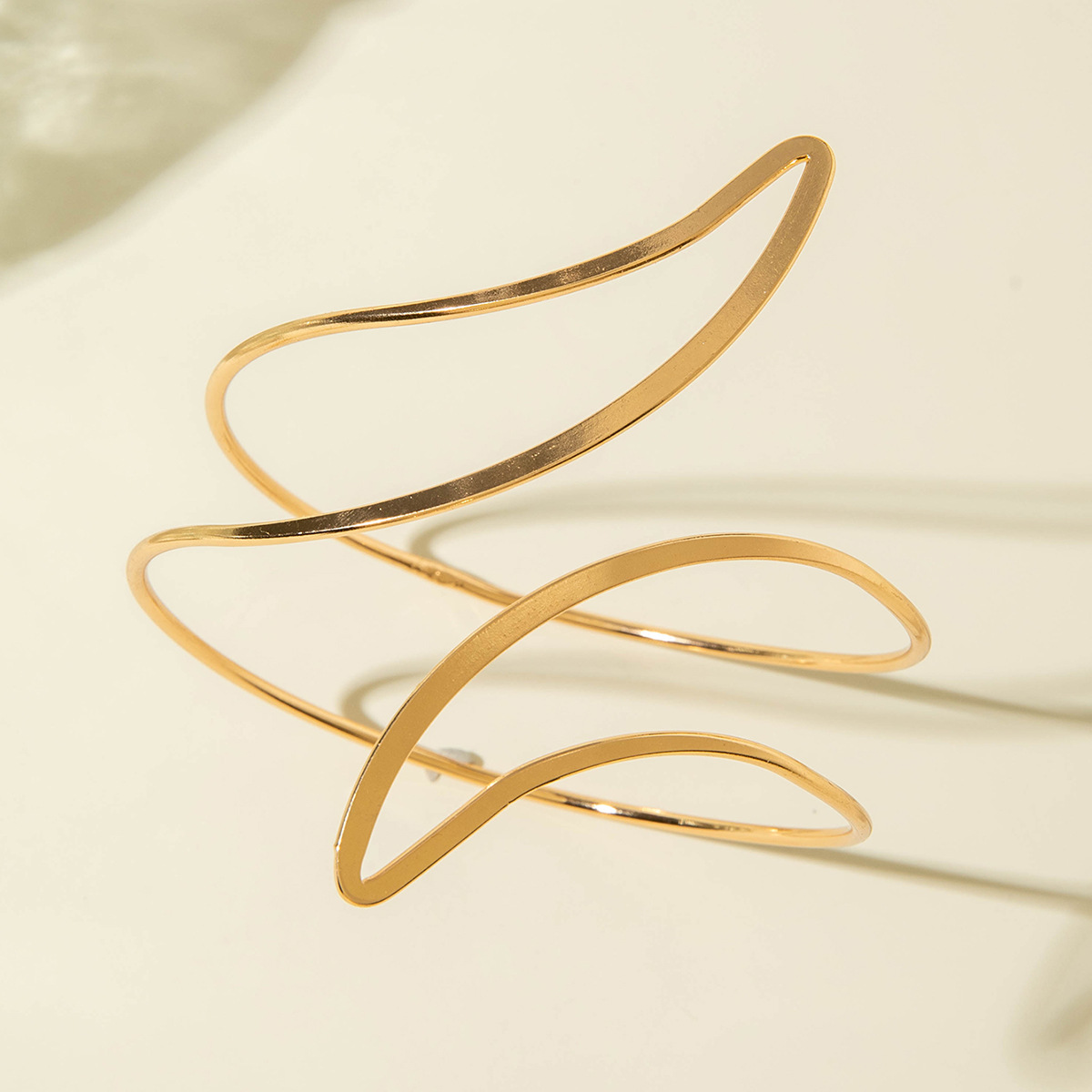 亚马逊跨境个性冷淡风海星手臂镯线条计感蝴蝶环形开口臂镯女详情119