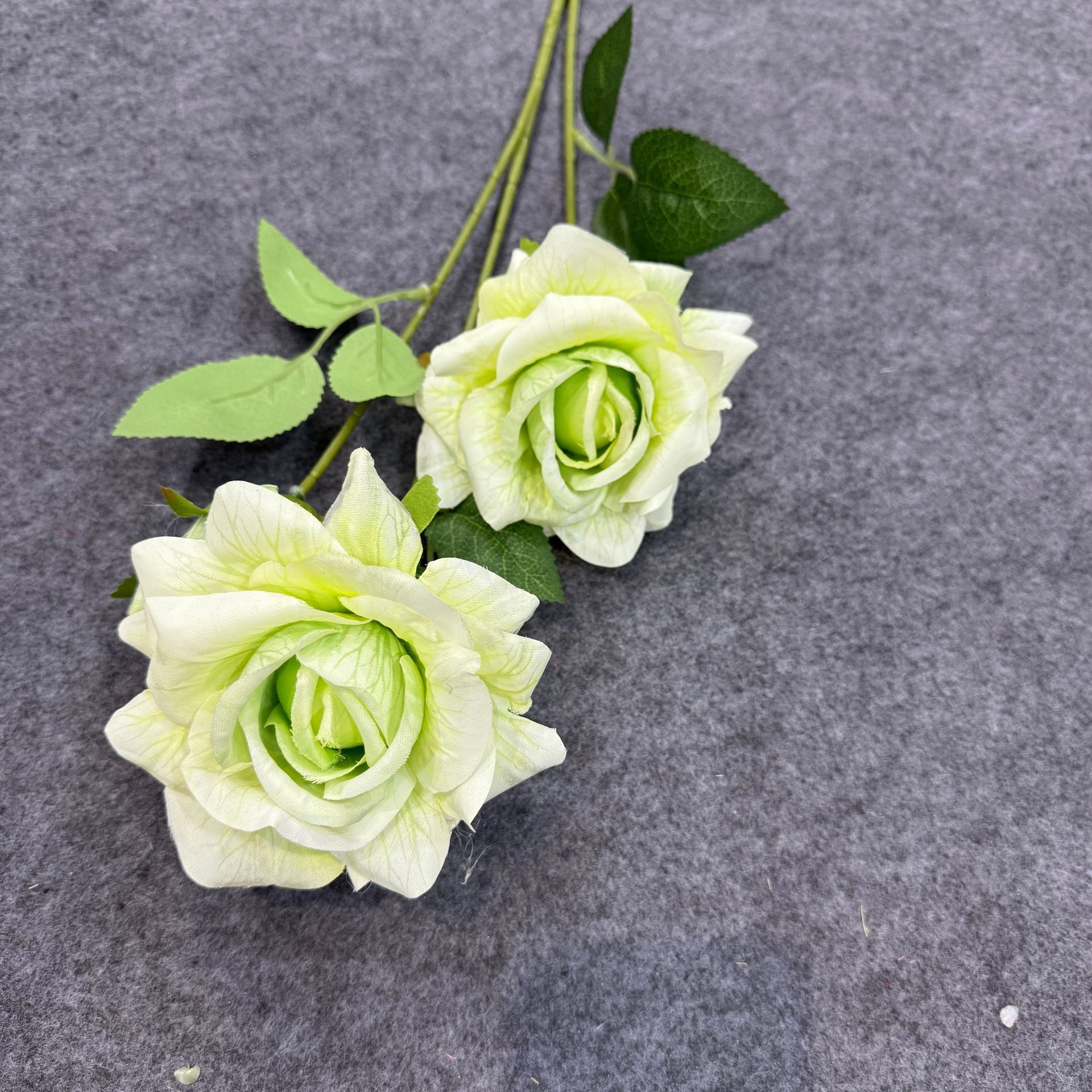 3头彩印亚纹大玫瑰花仿真花婚庆装饰插花玫瑰仿真花钻石玫假花详情17