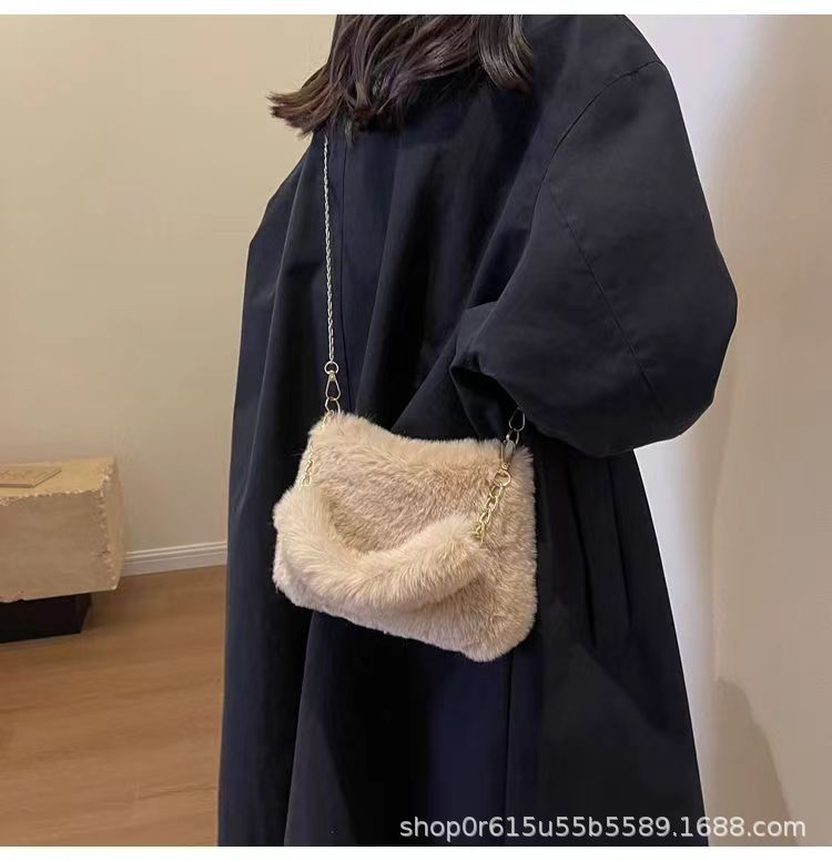 手提毛绒小方包女士单肩包包新款小众链条斜挎包时尚方包毛毛包详情19