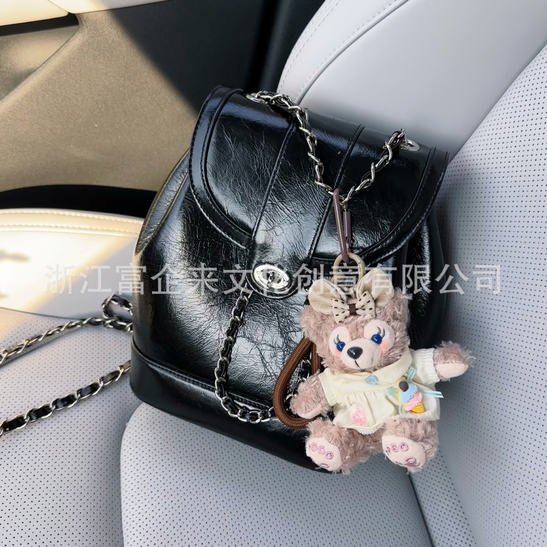 Wholesale of the same style of popular Xue Li Mei bags, car accessories, cartoon keychains, crossbody bags and plush toys as those on Xiaohongshu pic 6