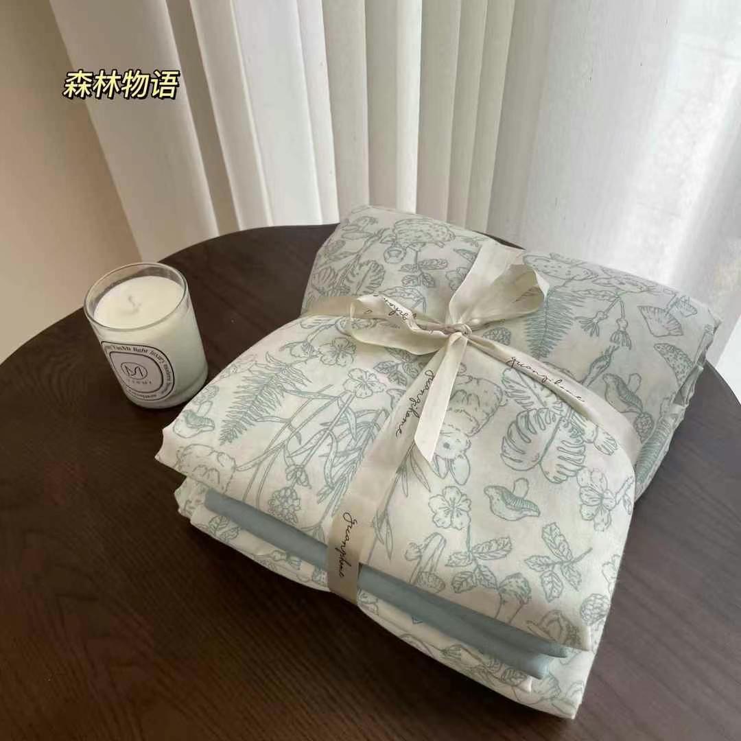 A set of three or four pieces with fresh small floral print double-layer yarn, pure cotton soft naked sleeping quilt cover and cartoon bedding pic 33