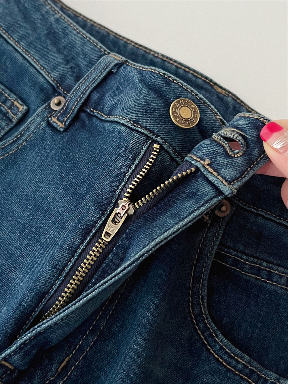 复古时髦高腰斜裁宽松显瘦百搭弹力直筒宽松微喇叭牛仔裤G031612详情20