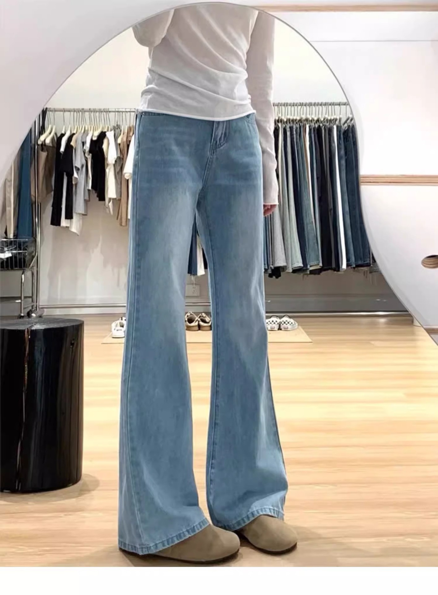 Light-colored, slightly flared jeans for women, a new summer style. Plus-size, slimming, pear-shaped figure, flared hoof-shaped pants pic 9