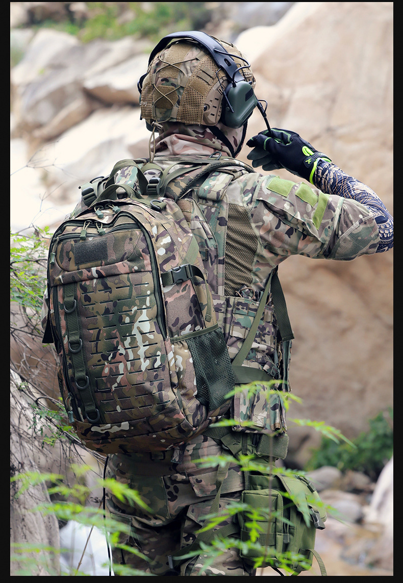 跨境工厂户外多功能战术防水背包特战应急徒步旅行登山迷彩双肩详情24
