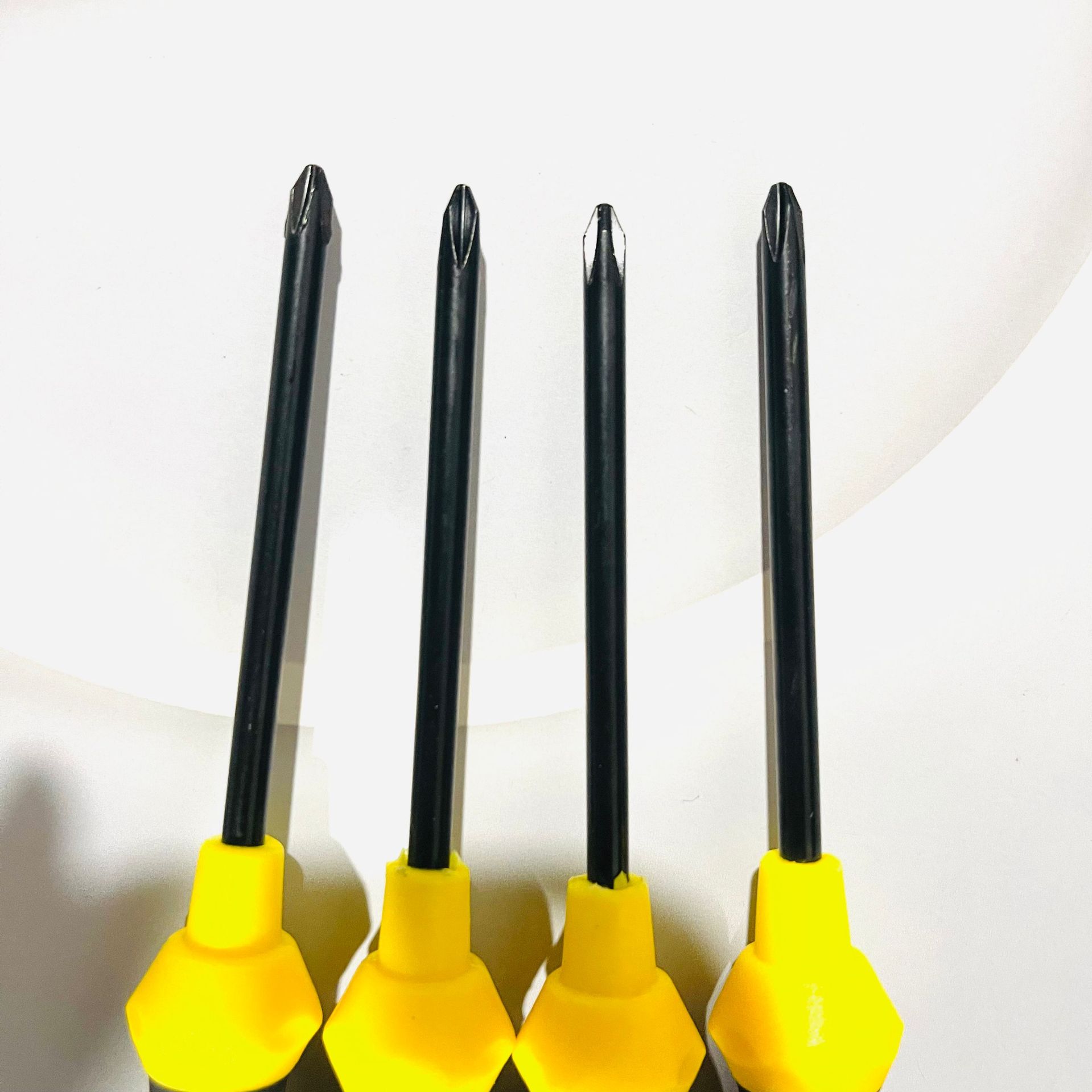 【1-8 Zones 】 3-inch cross gourd screwdriver 48/ box 720/ piece 3-inch cross gourd screwdriver, manual screwdriver, screwdriver, household plum blossom screwdriver 1 yuan wholesale supply pic 3