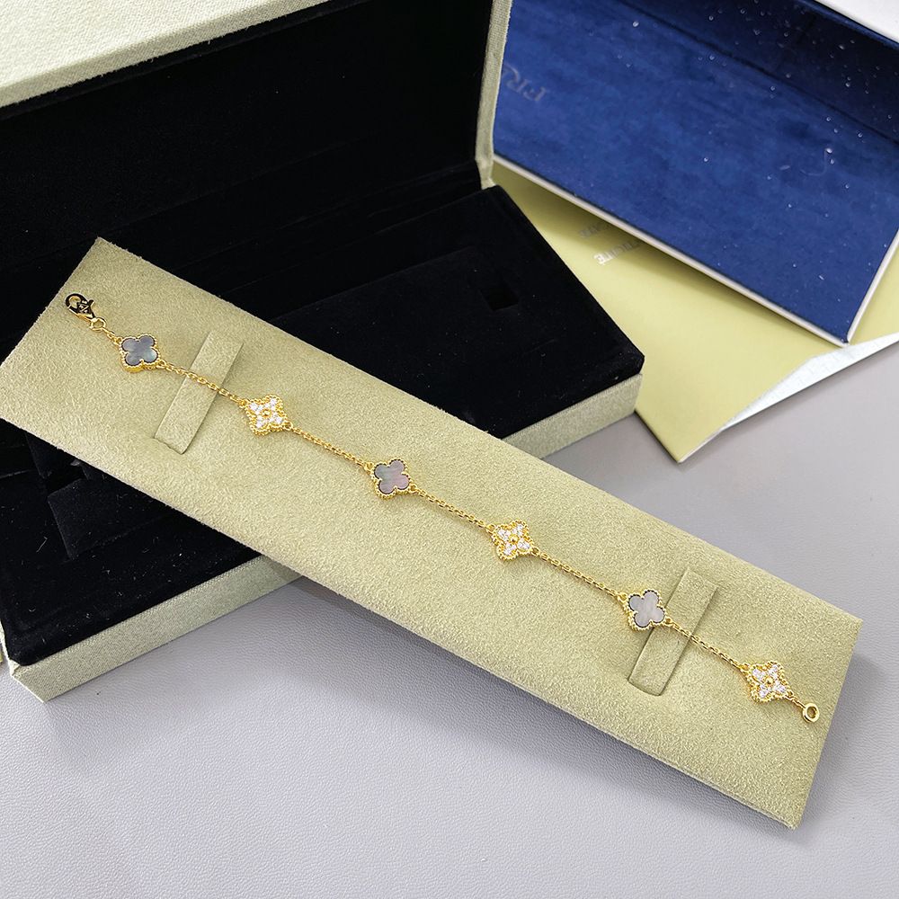 v金高版本厚镀18k金迷你五花六花四叶草手链不掉色高级感红玛瑙详情32