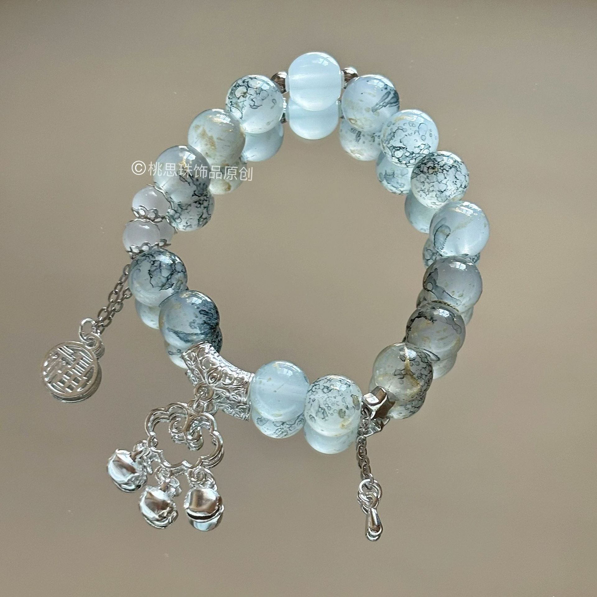 新中式中古风如意锁吊坠串珠手串小众百搭气质福牌手链手饰品详情3