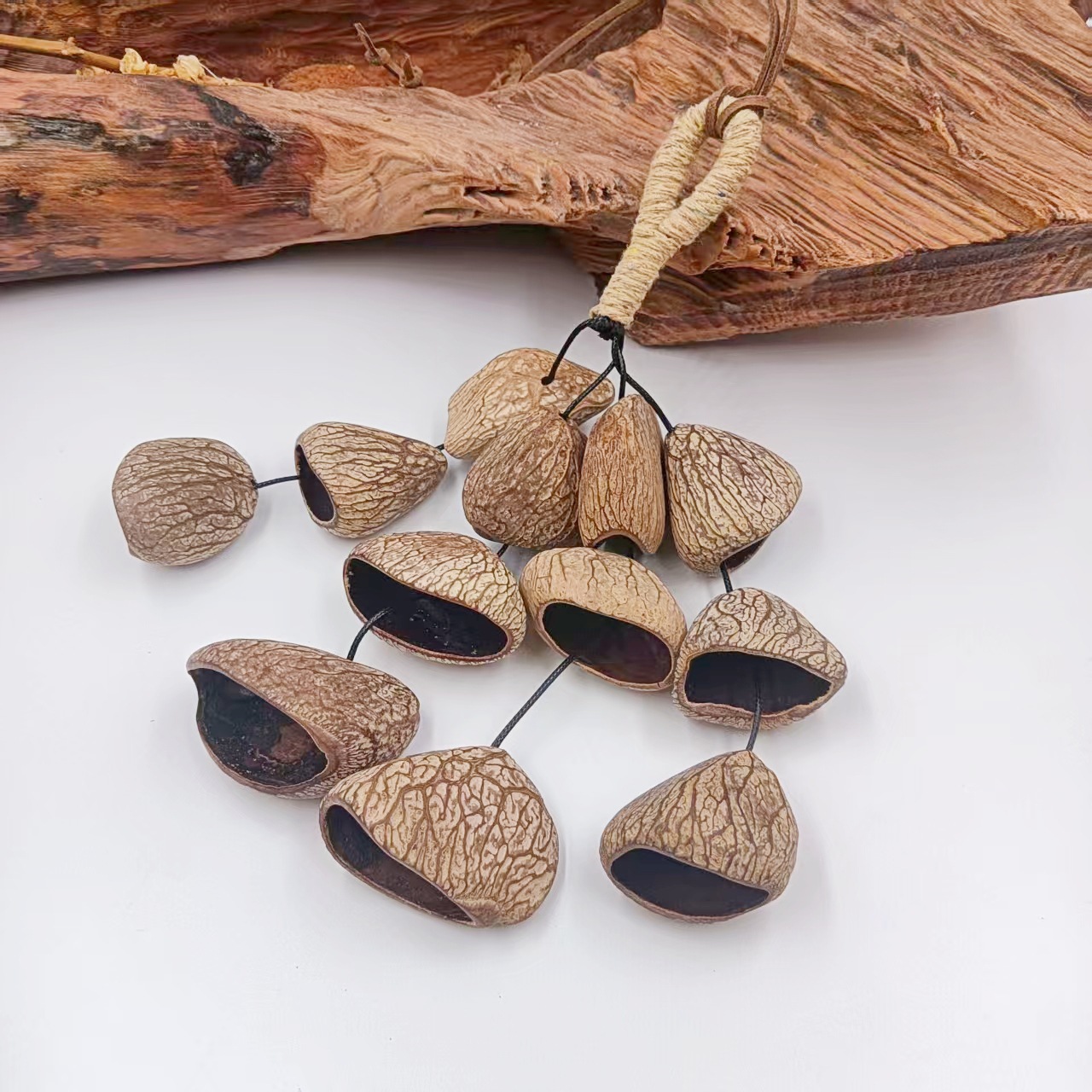 林蝶植物果壳手摇铃串手链瑜伽伴奏手工成品风铃乐器自然清新详情12