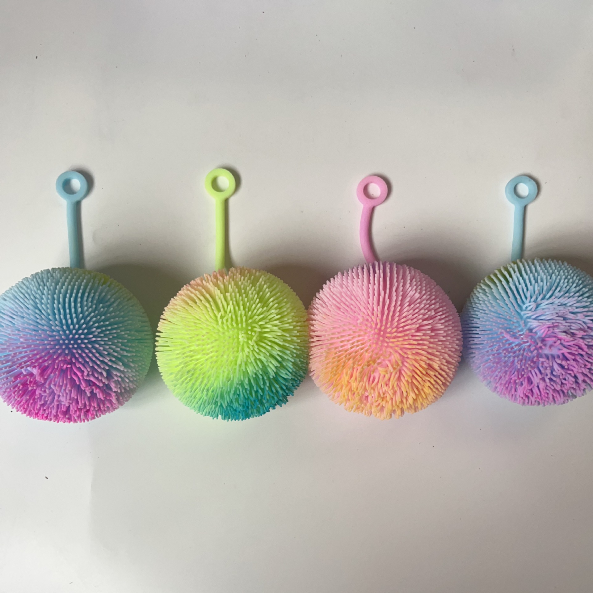 卡通充气闪光吊绳毛毛球发光玩具地推礼品地摊夜市现货led灯详情18