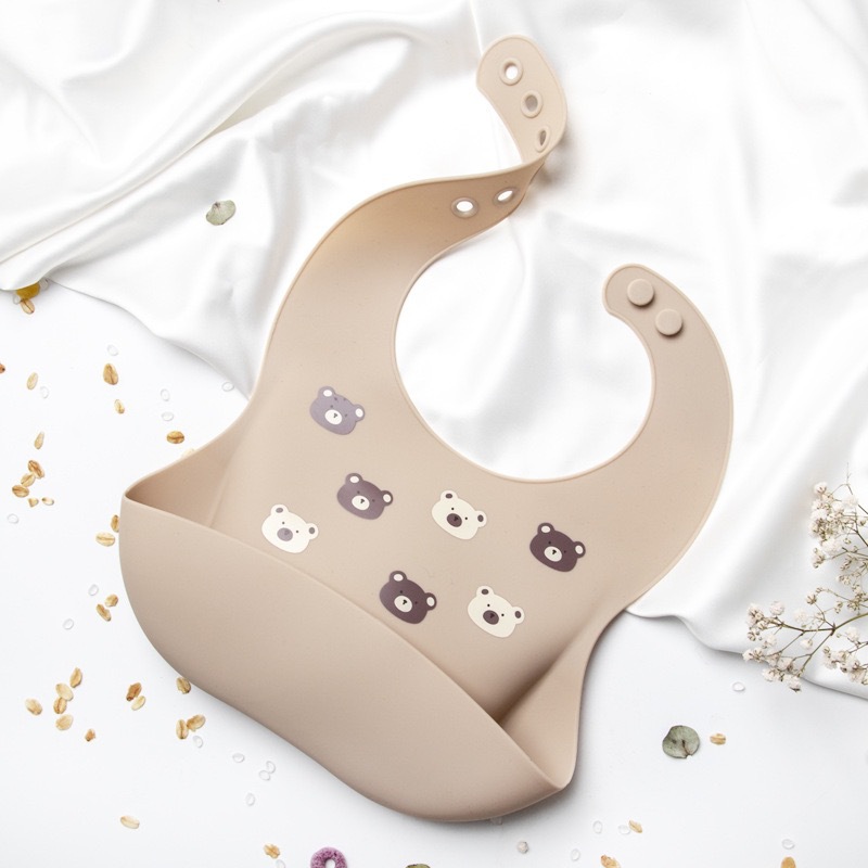 婴童 硅胶围兜小熊围嘴男女宝宝吃饭兜儿童口水兜防水防脏神器详情9