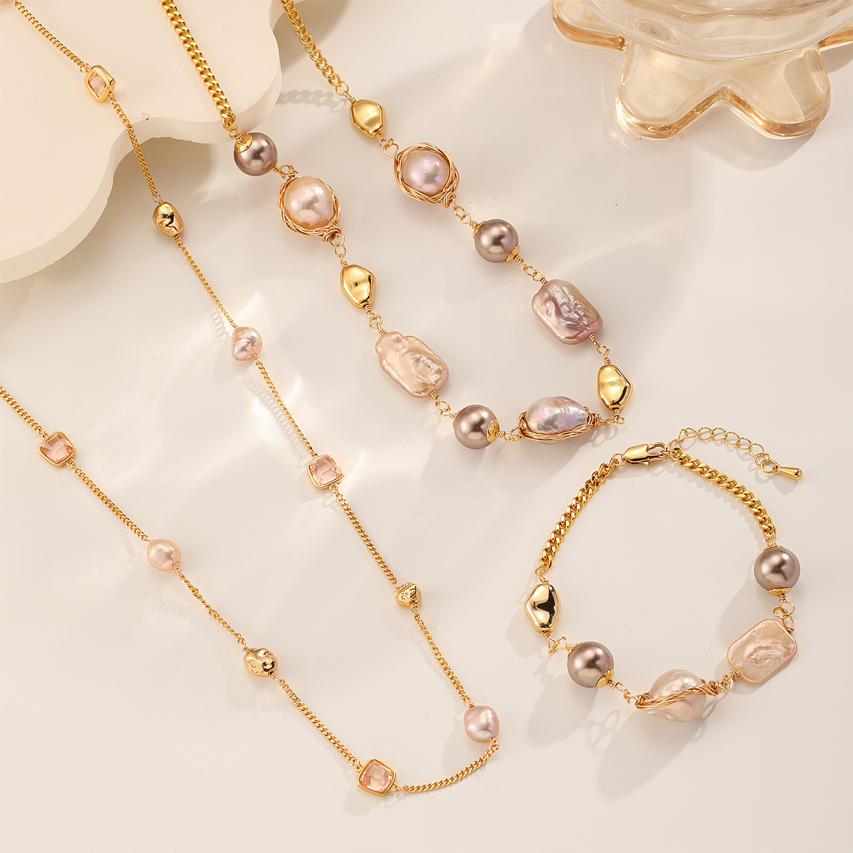 Nasha Cross-border Best-selling Baroque freshwater pearl necklace and bracelet set, French light luxury irregular bracelet necklace pic 8