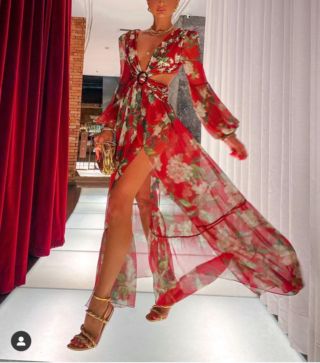 Lantern long-sleeved V-neck slit dress pic 4