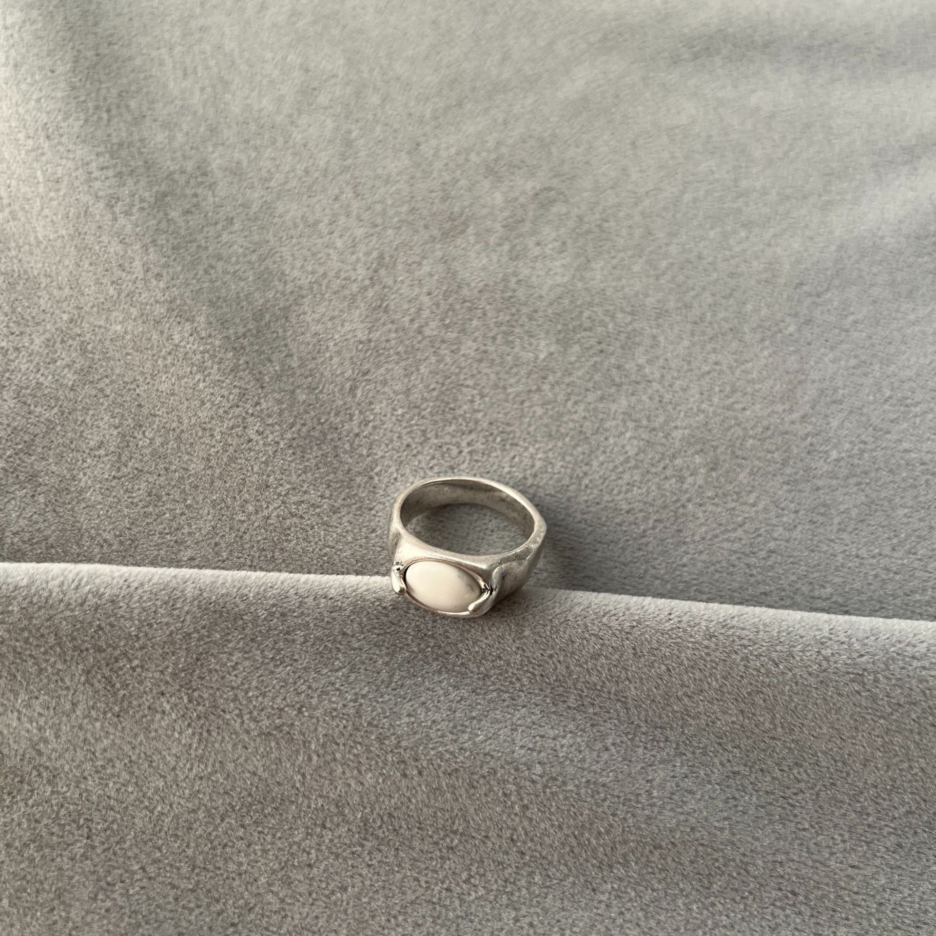 MA*家烧银红玛瑙戒指 冬季搭配简约复古做旧工艺镶嵌黑玛瑙戒指详情6