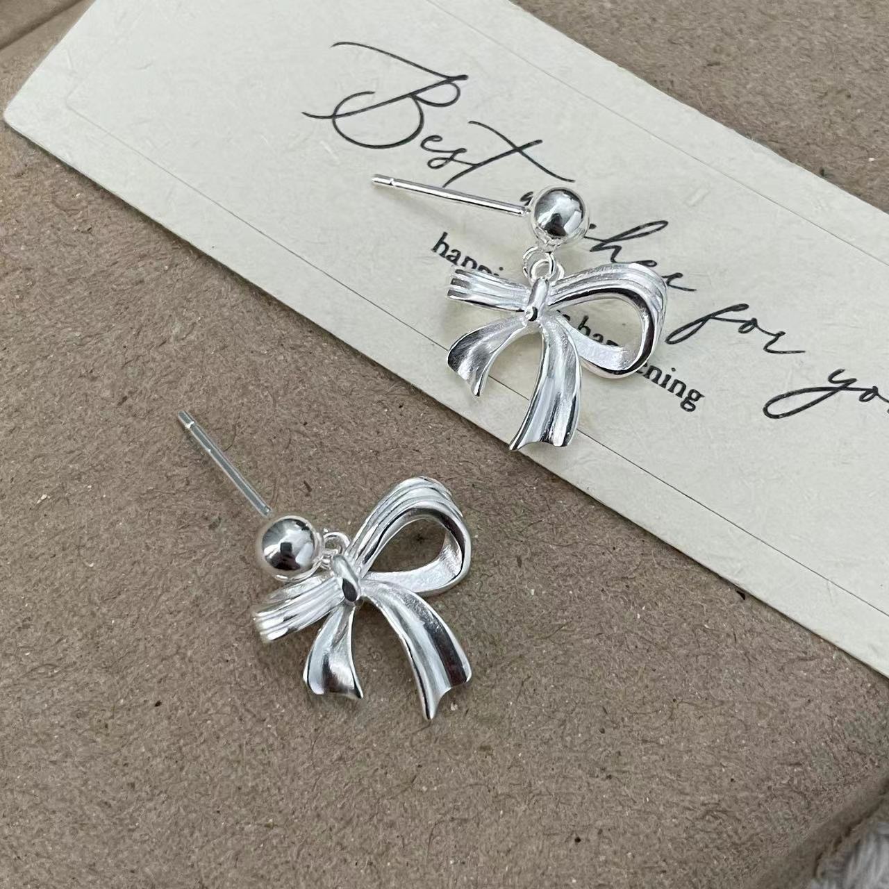 S925纯银韩版小众设计感蝴蝶结耳钉韩式风复古简约基础款耳饰批发详情3