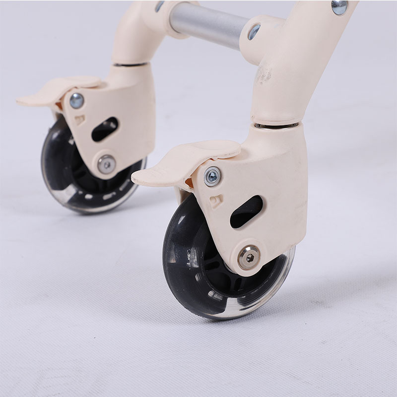 跨境新品儿童拉杆车旅行户外行李箱儿童推车拉杆箱宝妈旅行箱详情6