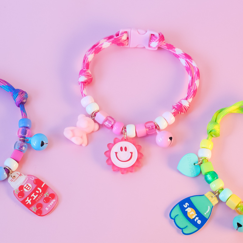 Cross-border Amazon pet cat and dog collars, color-blocking woven necklaces, adjustable heart-shaped smiling faces, bee cola pic 3